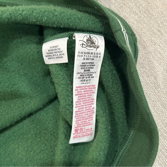 Winnie the pooh green crewneck (great condition!) - Picture 7 of 8